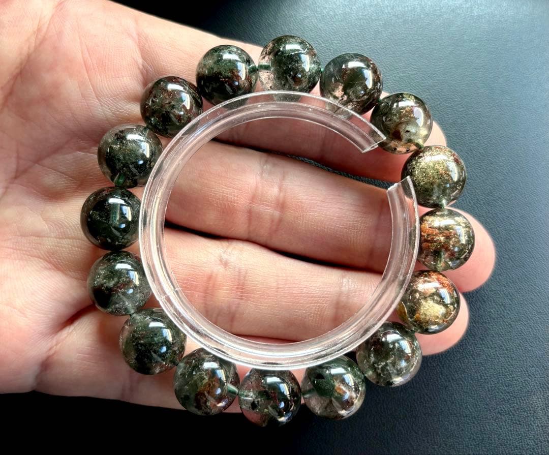 究極品質　秘蔵放出　無限の生命と大いなる財運を象徴する守護石　幻の龍神庭園水晶