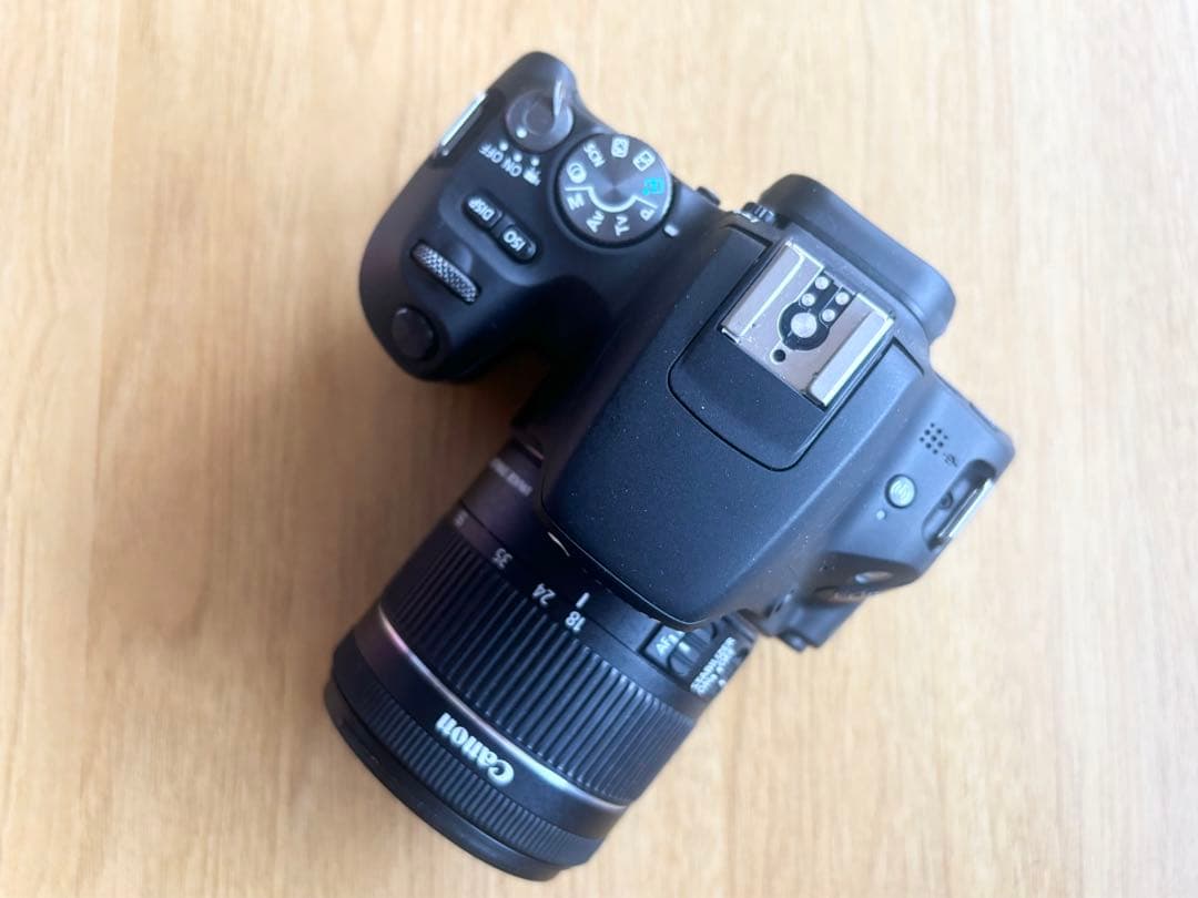 Canon EOS Kiss X9 デジタル一眼レフカメラ EF-S 18-55