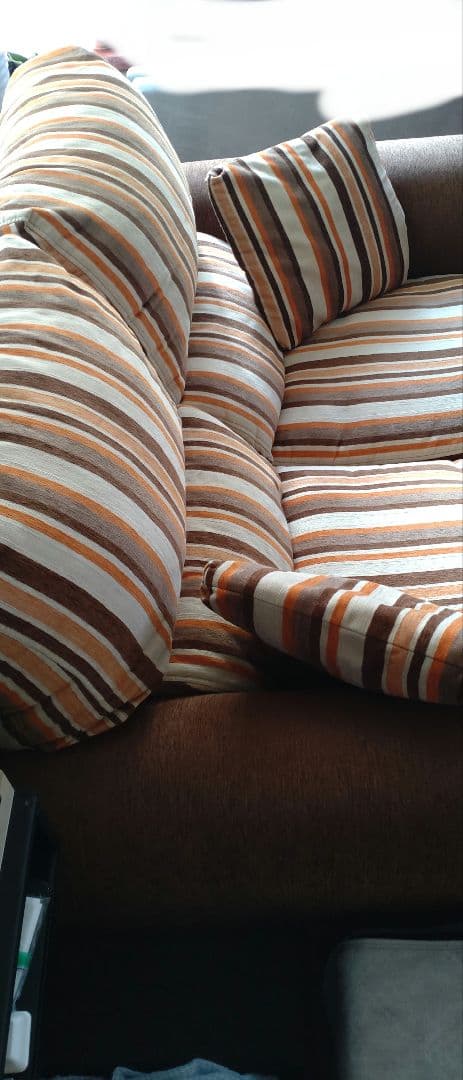 美品　ニトリ　スペイン製　2人掛けソファ