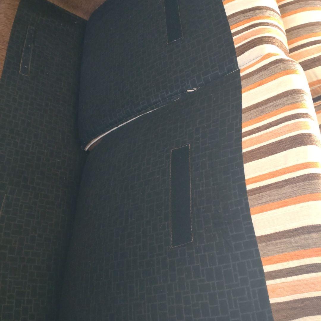 美品　ニトリ　スペイン製　2人掛けソファ