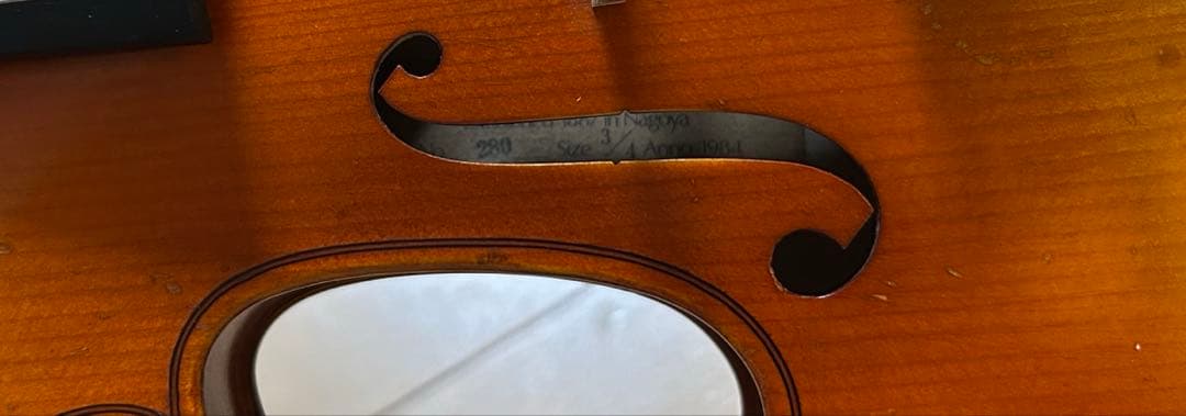suzuki ヴァイオリン　３／４　ケース　肩当て付き