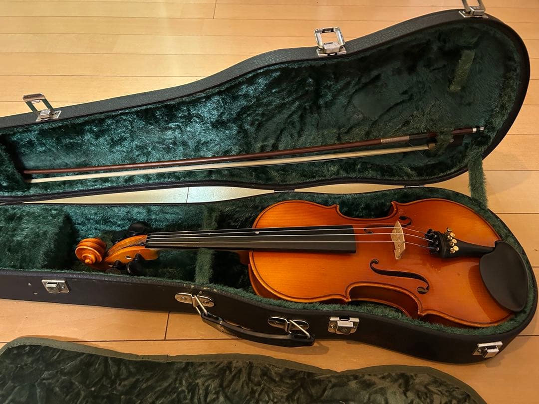 suzuki ヴァイオリン　３／４　ケース　肩当て付き