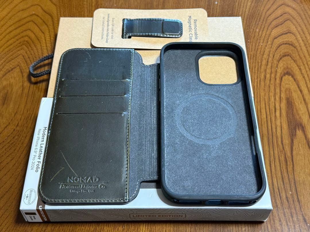 iPhone16 Pro MAX用　NOMAD手帳型レザーケース