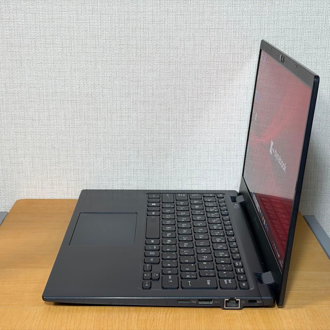 DYNABOOK GZ/HSL i7第11世代16GBメモリ