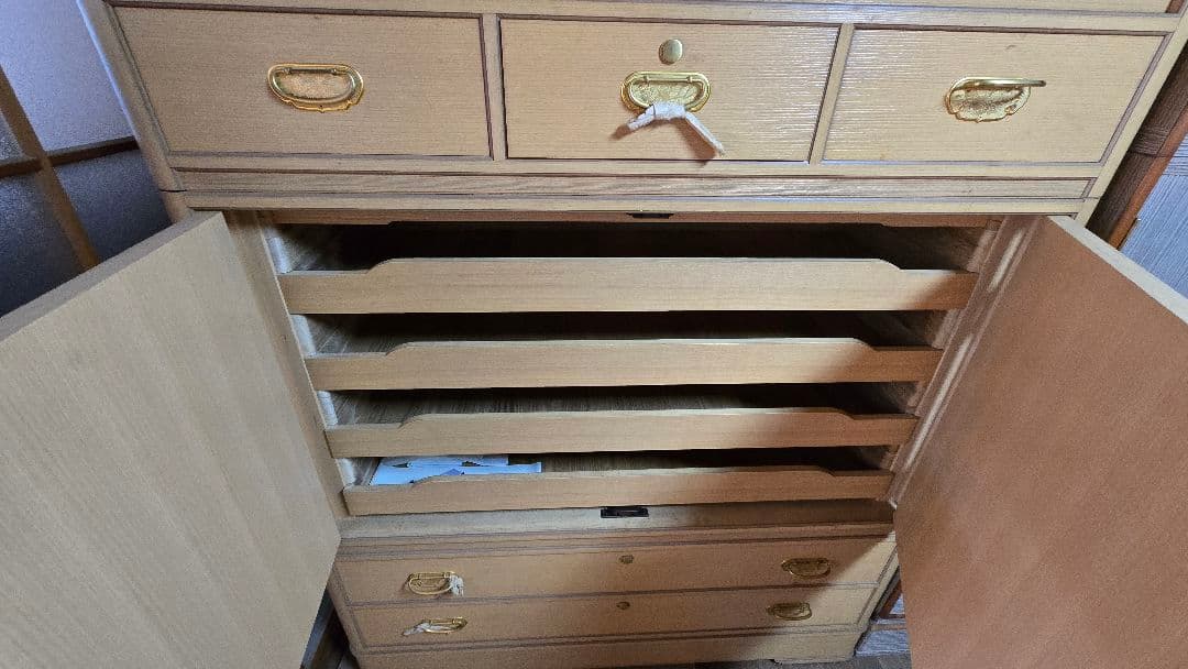 蒔絵入り最高級桐箪笥　衣装タンス