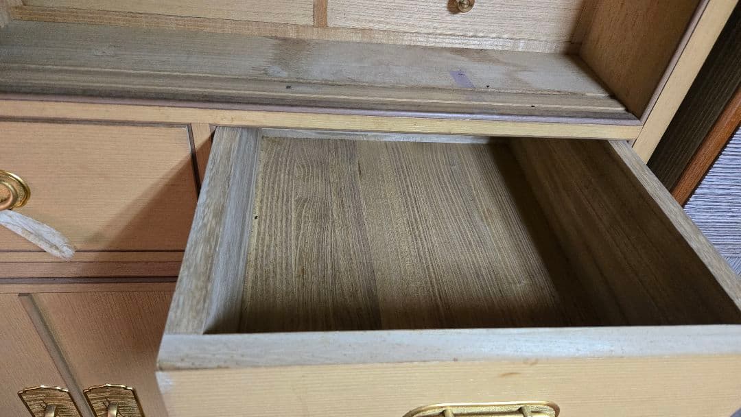 蒔絵入り最高級桐箪笥　衣装タンス