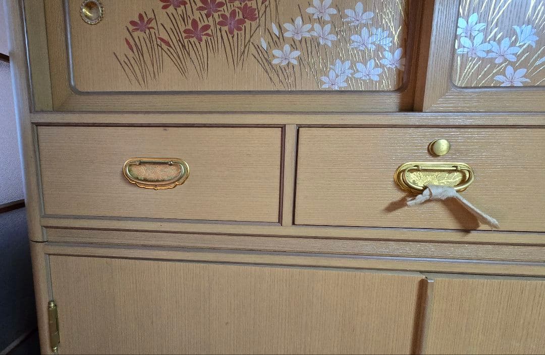 蒔絵入り最高級桐箪笥　衣装タンス