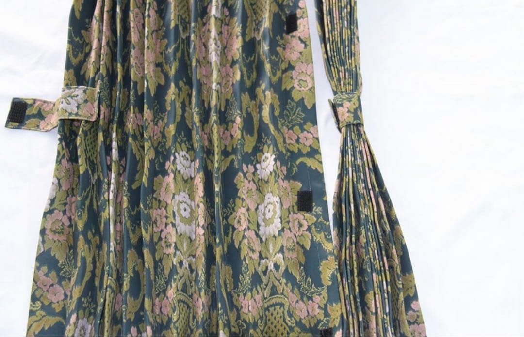 トラック 仮眠カーテン 花かごグリーン 巾240㎝×丈85㎝が2枚入り