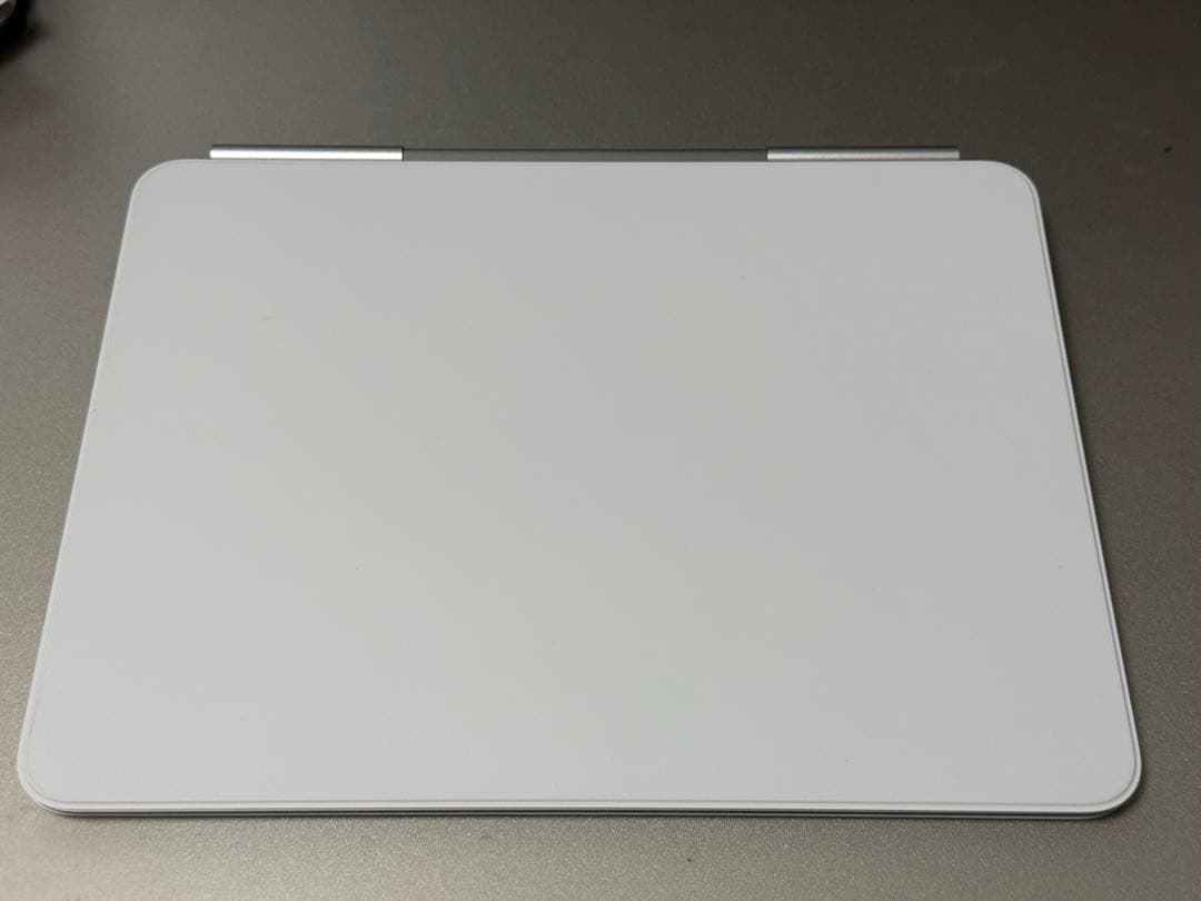 【ほぼ新品】13インチiPad Pro M4Magic Keyboard 日本語