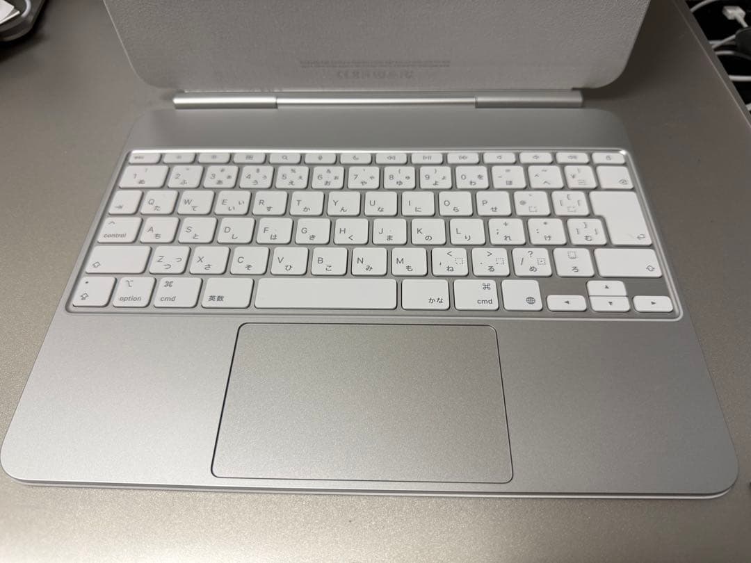 【ほぼ新品】13インチiPad Pro M4Magic Keyboard 日本語