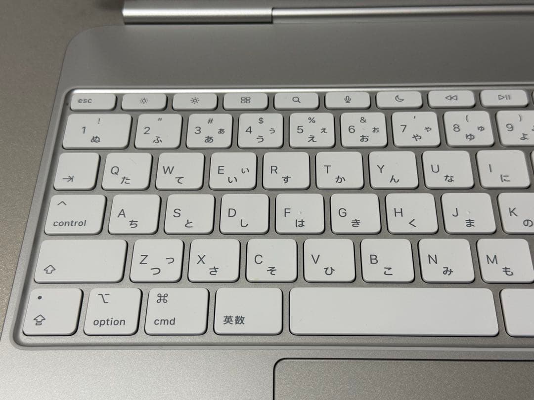 【ほぼ新品】13インチiPad Pro M4Magic Keyboard 日本語