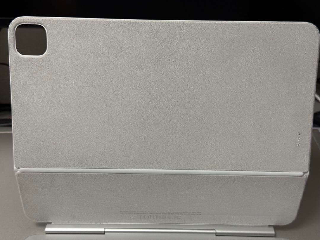 【ほぼ新品】13インチiPad Pro M4Magic Keyboard 日本語