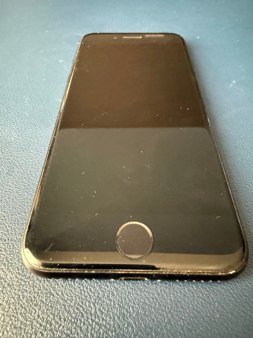 Apple iPhone SE (第2世代) ブラック 本体　SIMフリー