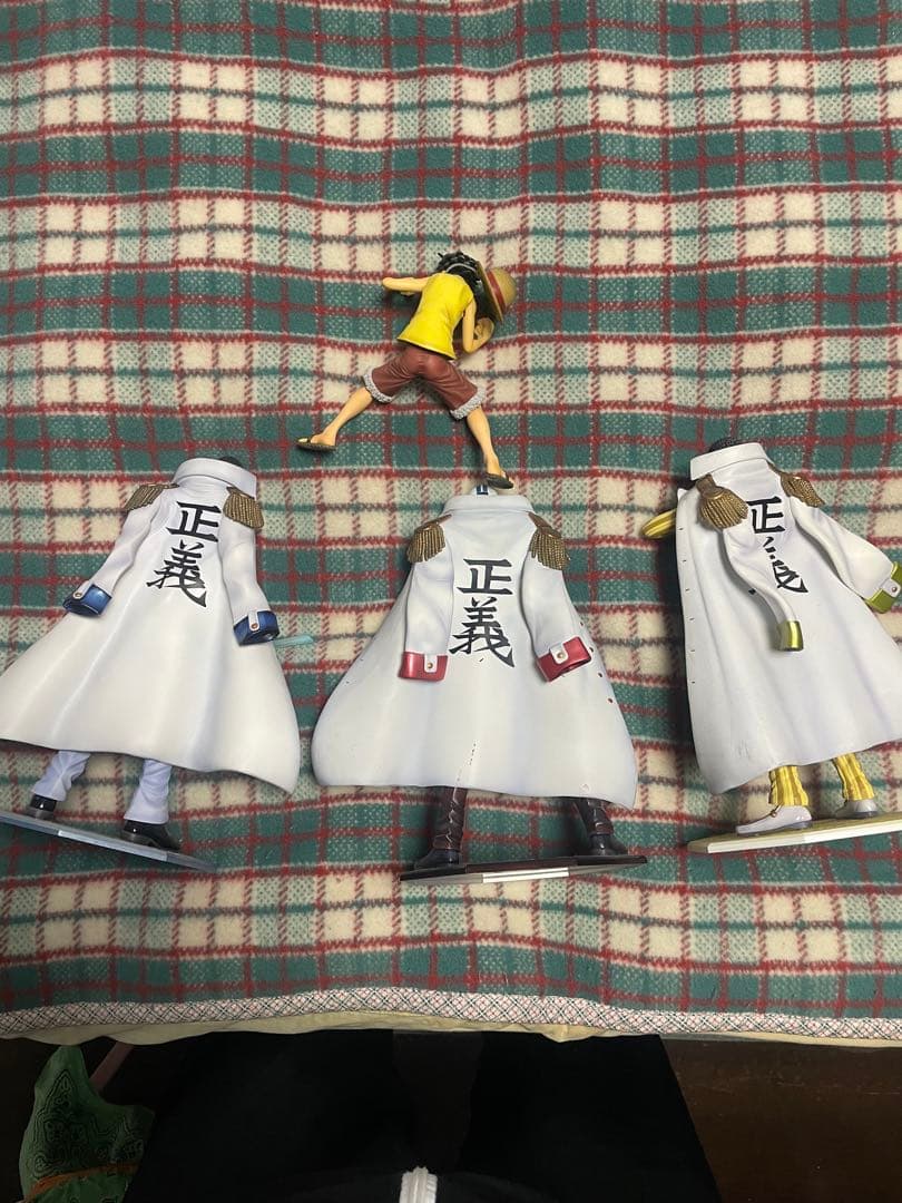 ワンピース　フィギュア　ルフィ　赤犬　青雉　黄猿　三大将