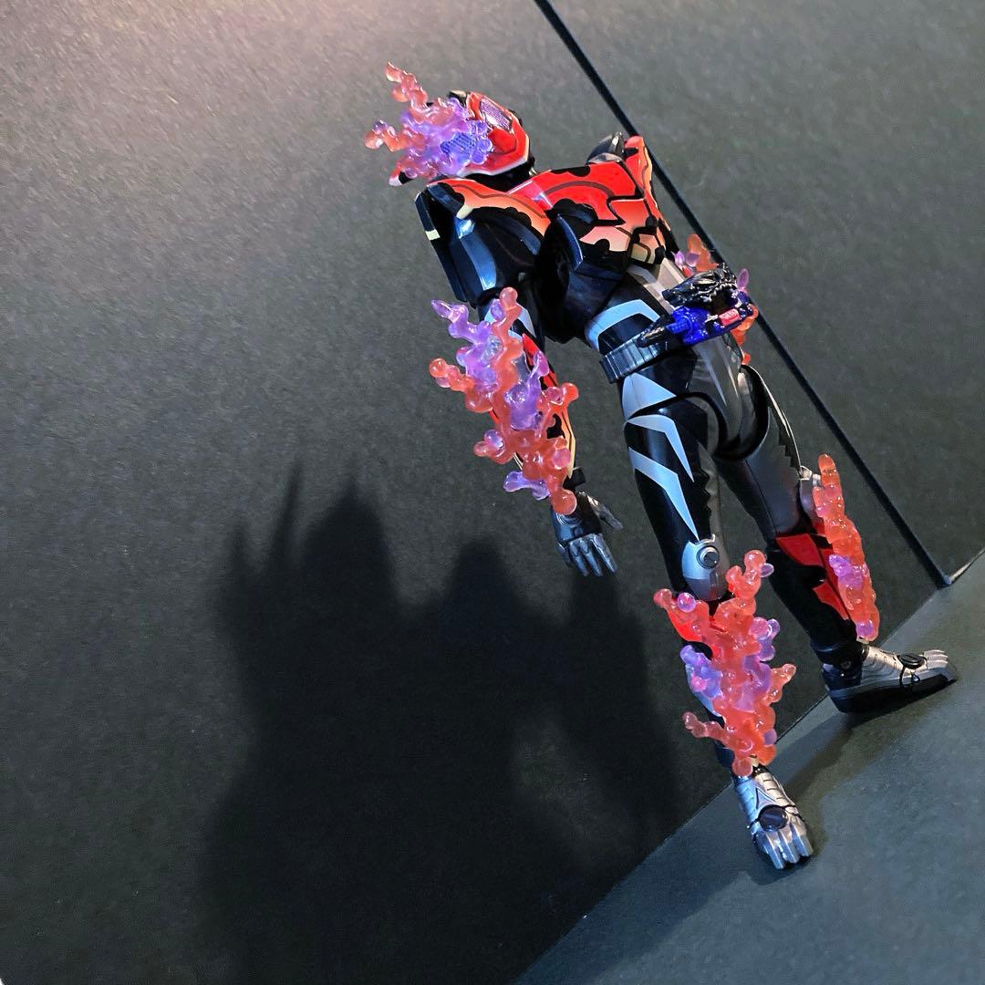 S.H.Figuarts 仮面ライダー　ビターガヴ　エフェクト