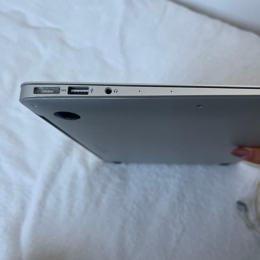 Apple MacBook air 2017 13 inchシルバー 本体