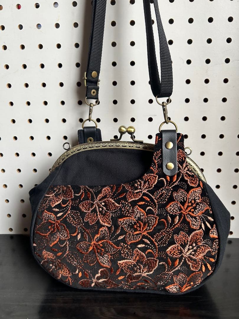 ＊ハンドメイド＊　お取り置き分　可愛い25口金ショルダーがま口バッグ　２点