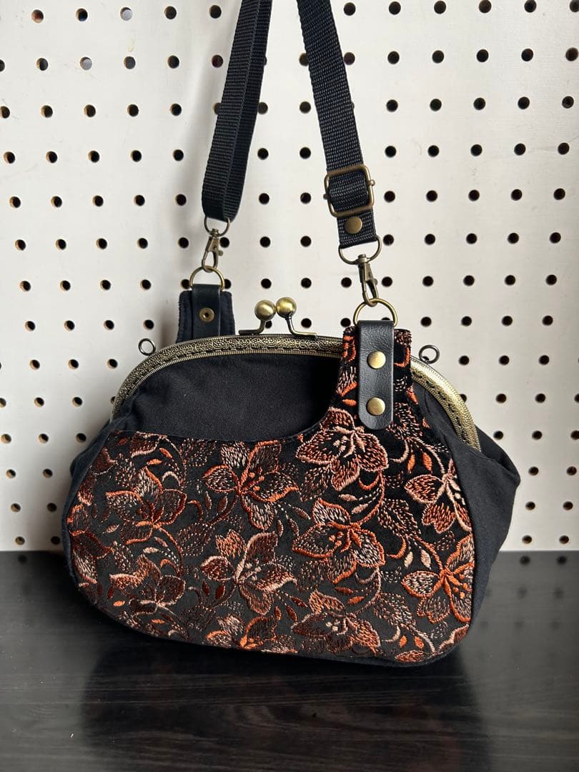 ＊ハンドメイド＊　お取り置き分　可愛い25口金ショルダーがま口バッグ　２点