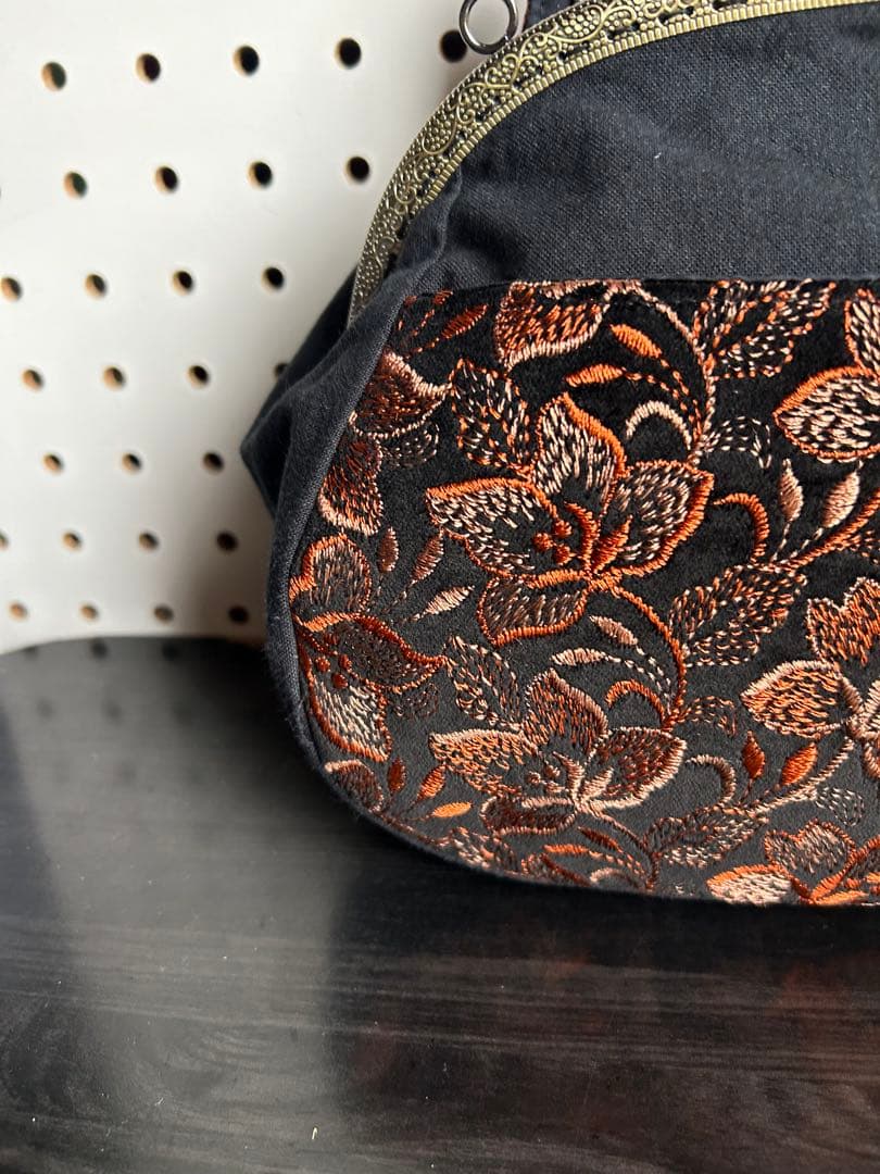 ＊ハンドメイド＊　お取り置き分　可愛い25口金ショルダーがま口バッグ　２点