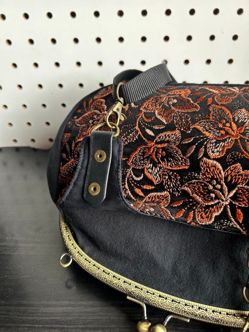 ＊ハンドメイド＊　お取り置き分　可愛い25口金ショルダーがま口バッグ　２点