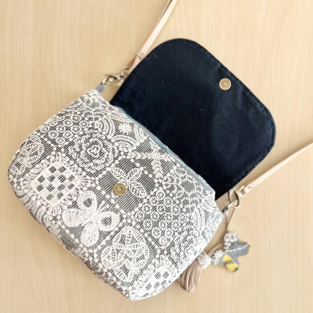 ★ミナペルホネン コロンとしたショルダーバッグMB602-131