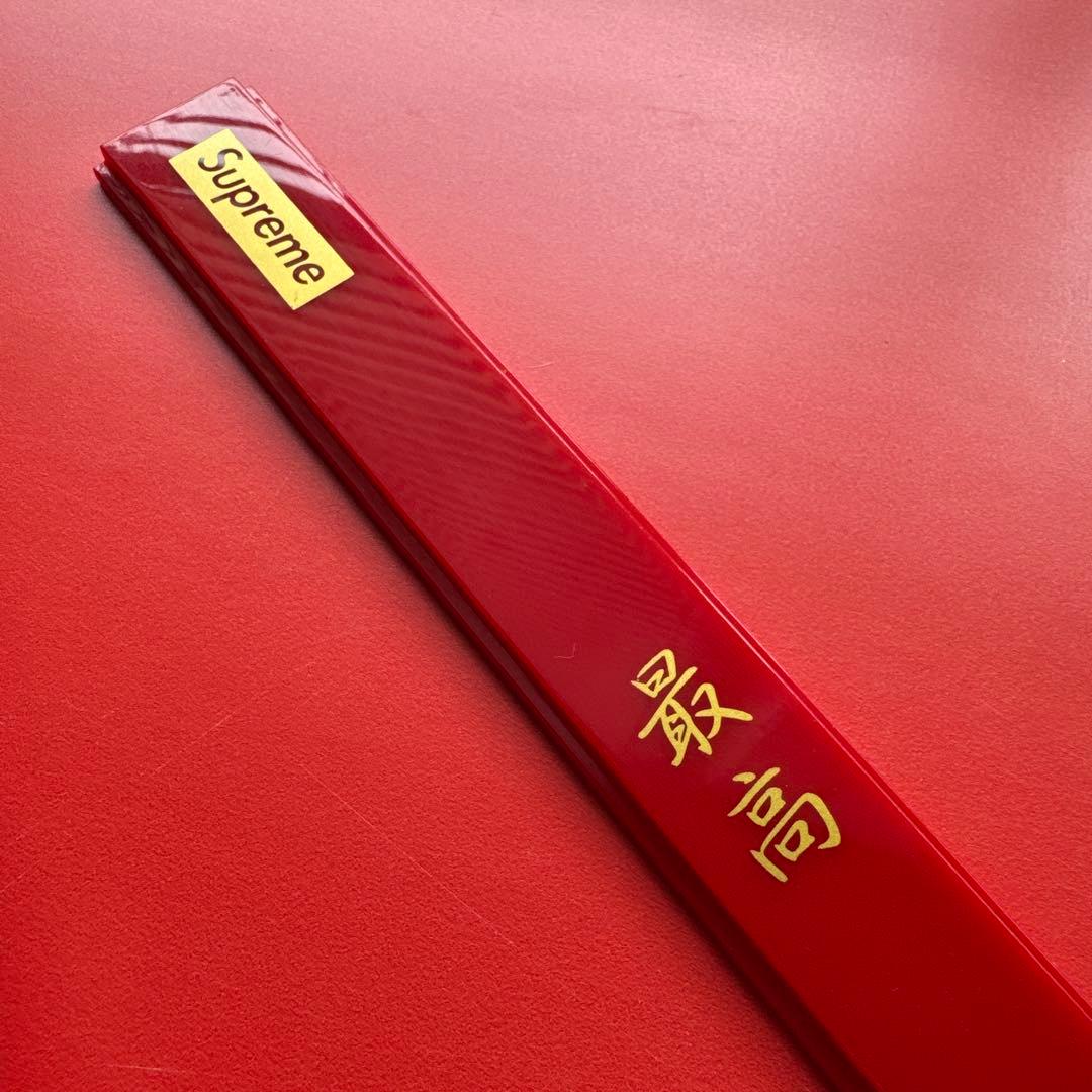 Supreme 赤い箸とケース