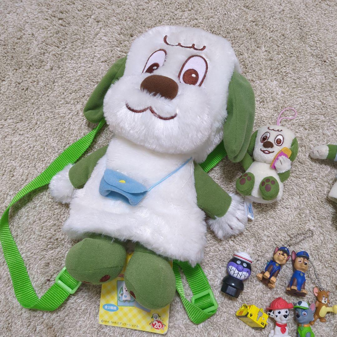 わんわんぬいぐるみとマスコットフィギュアセット