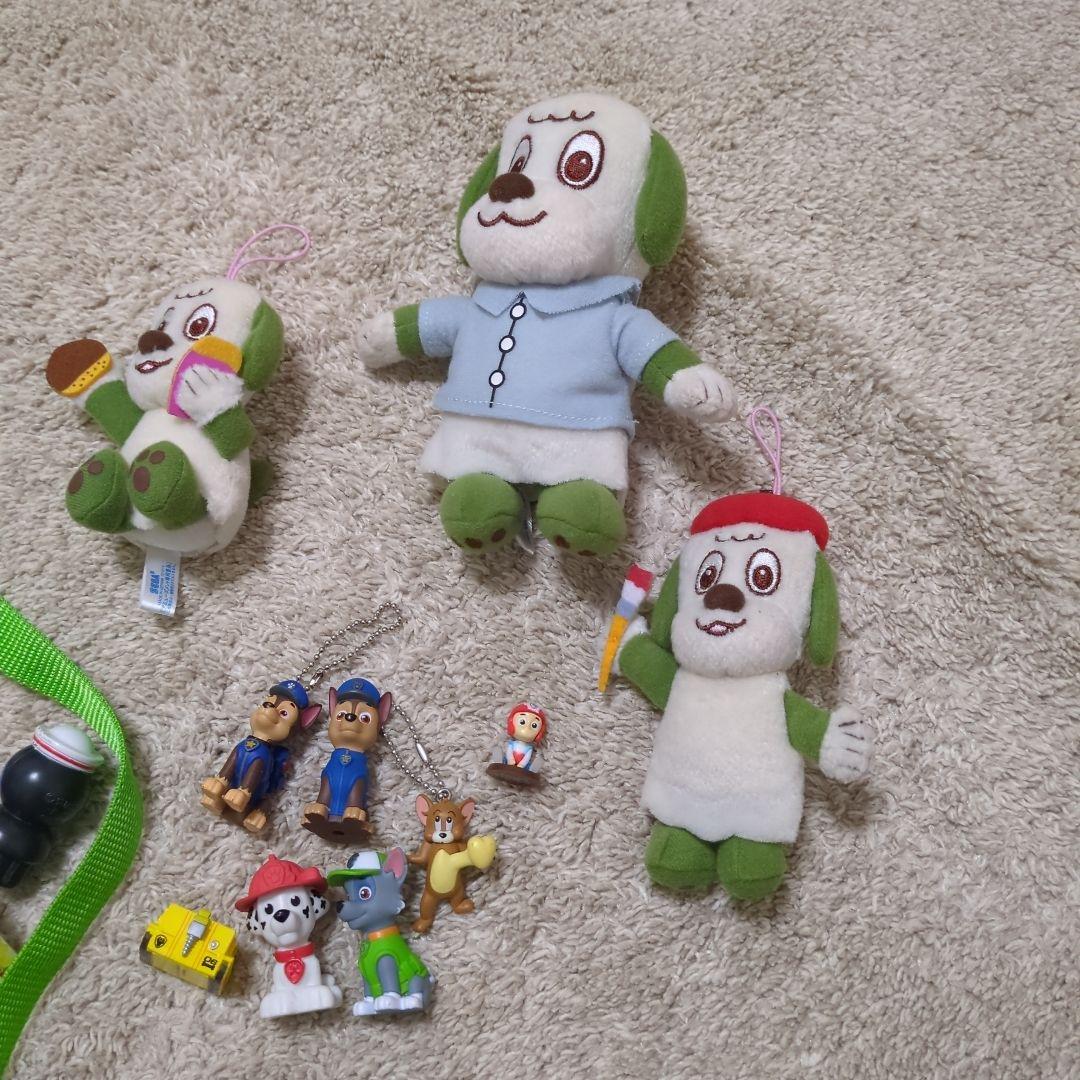 わんわんぬいぐるみとマスコットフィギュアセット