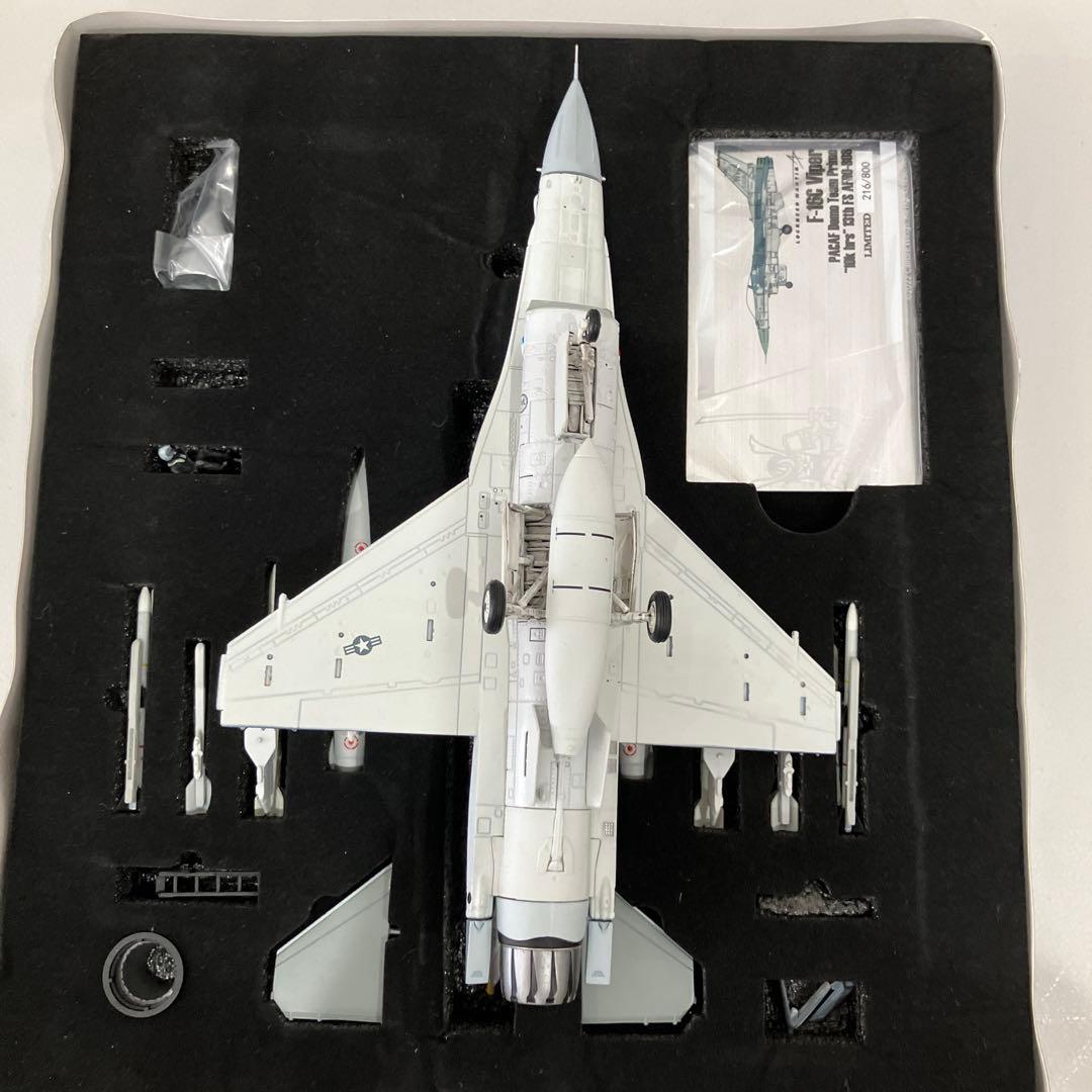 航空機・ヘリコプター CALIBRE WINGS F-16C VIPER 1/72