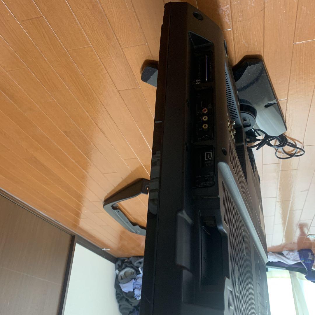 テレビ本体　32型　HITACHI