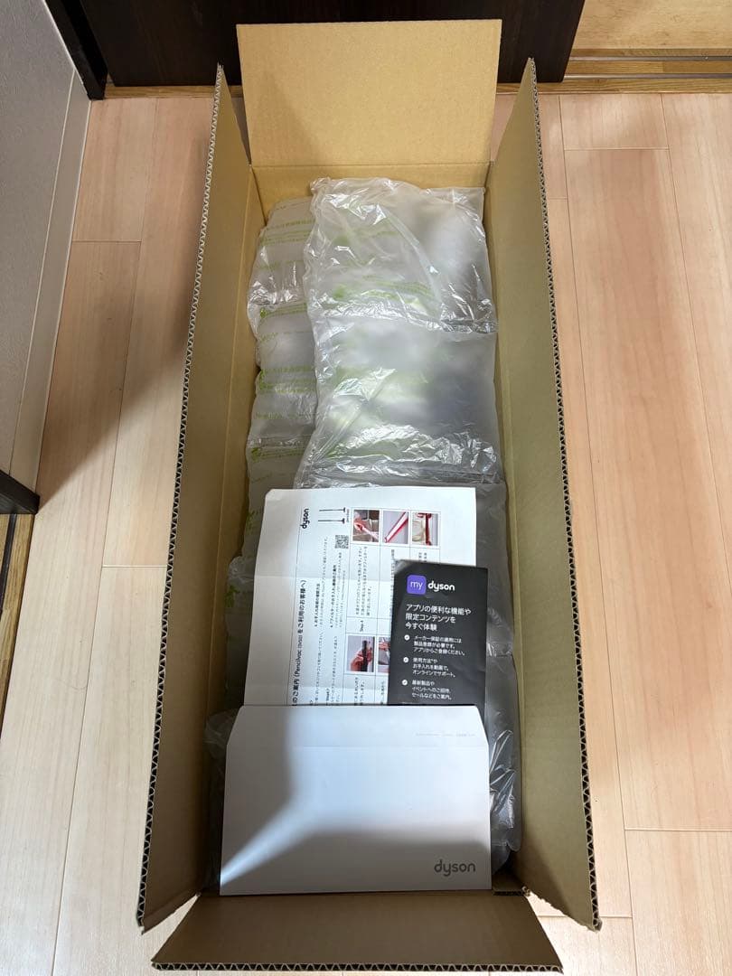 美品！　ダイソン ペンシルバック SV50FC LED搭載モデル　短時間使用のみ