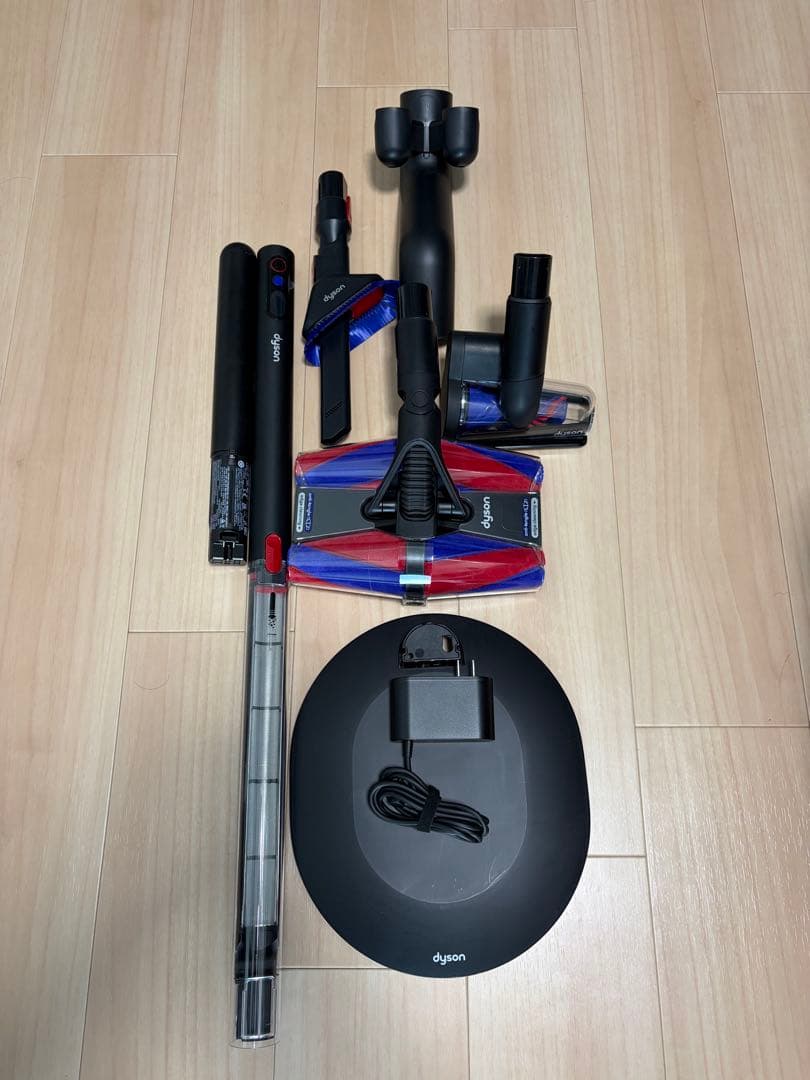 美品！　ダイソン ペンシルバック SV50FC LED搭載モデル　短時間使用のみ