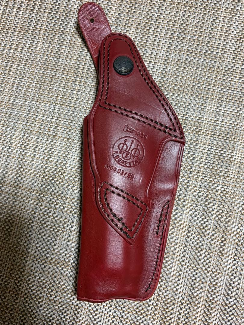 Beretta レザー ホルスター 赤