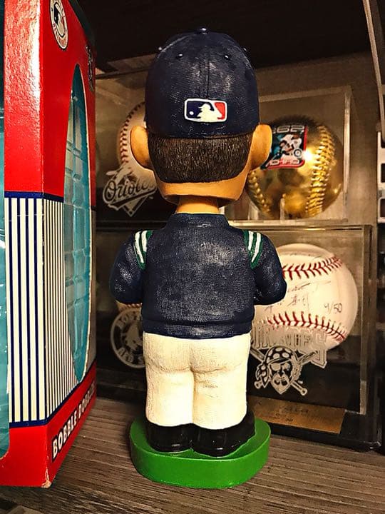 限定版 イチロー MVP &ルーキーオブザイヤー ゴールドプレート付フィギュア！