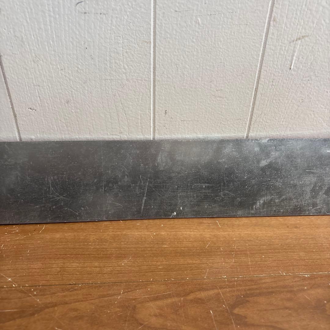 米軍放出品　アルミ製　看板　レッド　送料無料