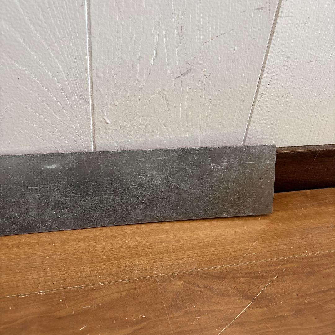 米軍放出品　アルミ製　看板　レッド　送料無料