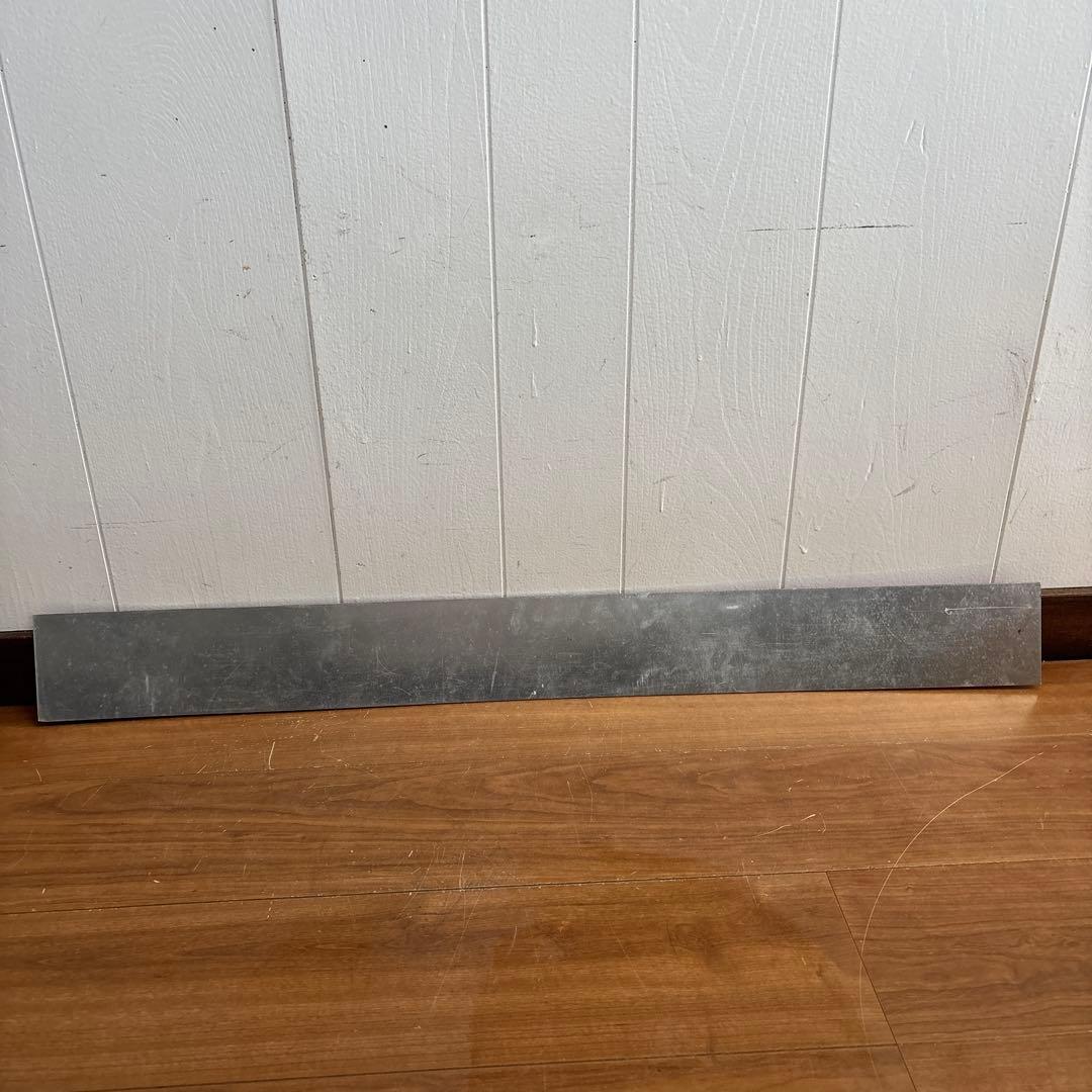 米軍放出品　アルミ製　看板　レッド　送料無料