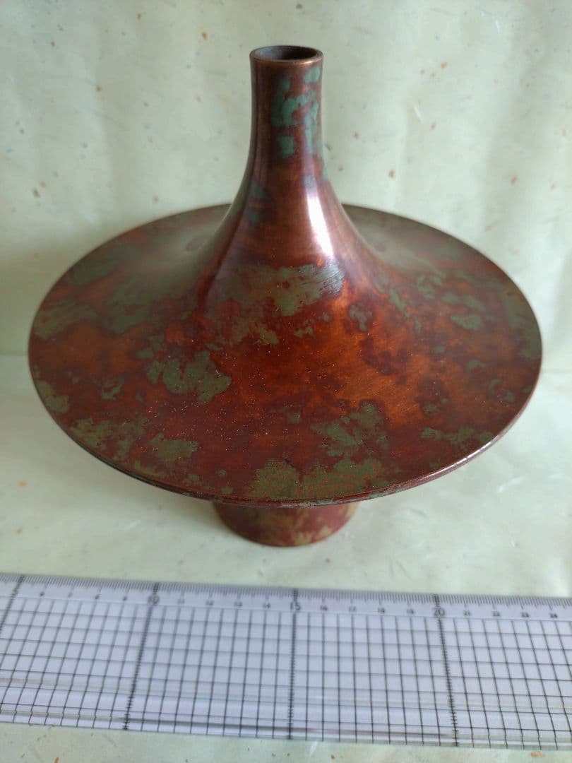 鋳銅花瓶　松和堂造　共箱 花入　花器　一輪挿し