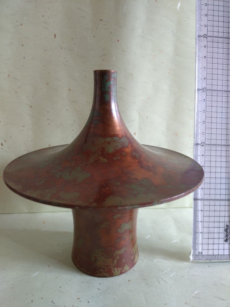 鋳銅花瓶　松和堂造　共箱 花入　花器　一輪挿し