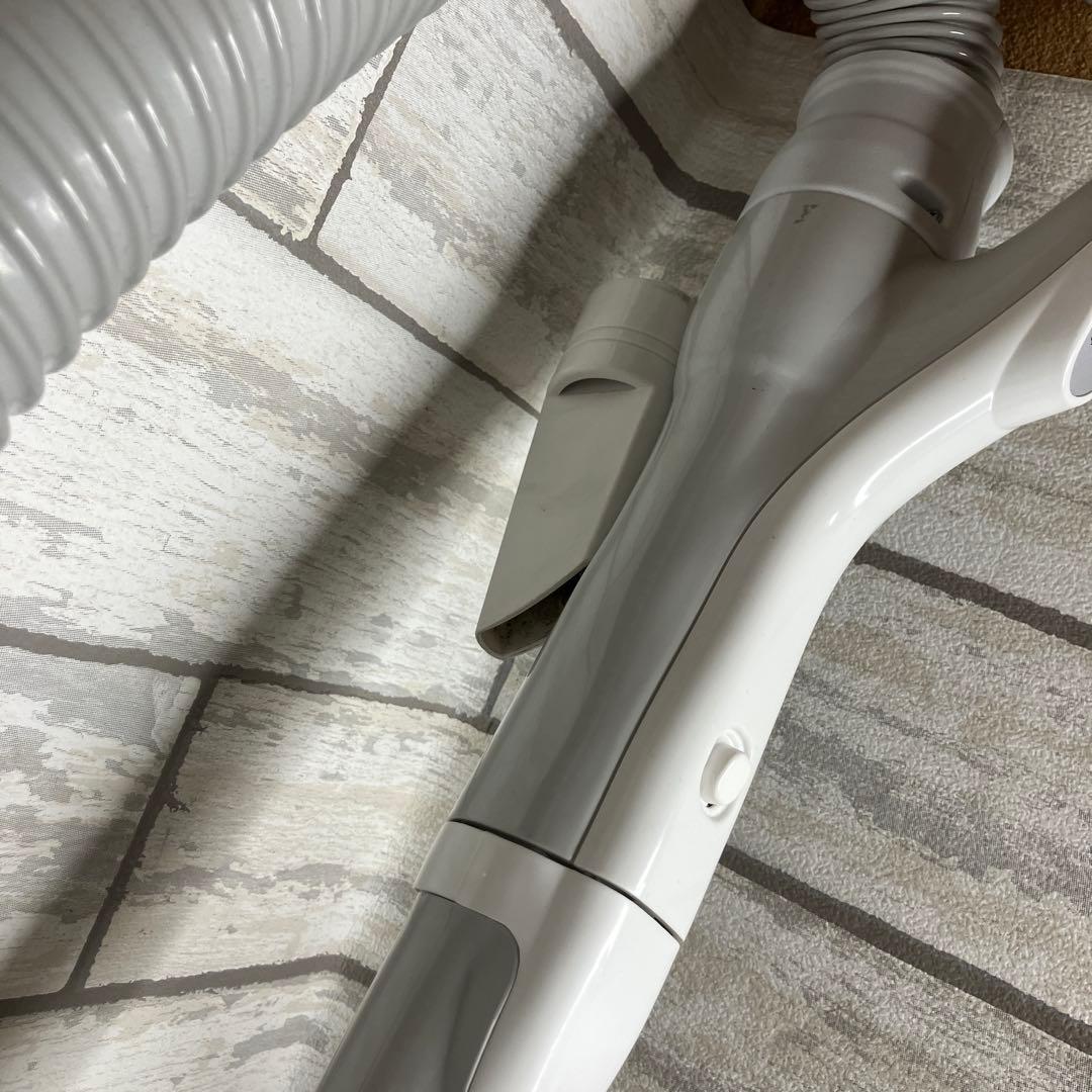 Panasonic 紙パック掃除機 MC-PBKN6A-H 2022年製