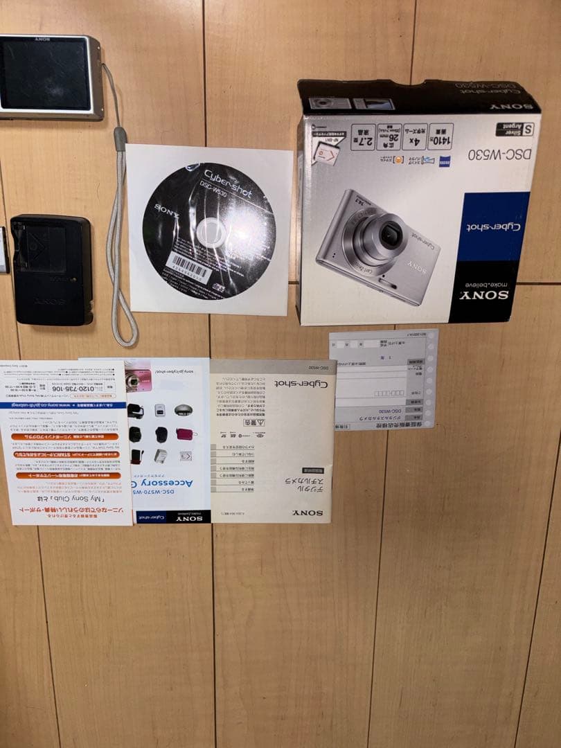 動作確認済　サイバーショットDSC-W530 デジカメ　2GBメモリ付