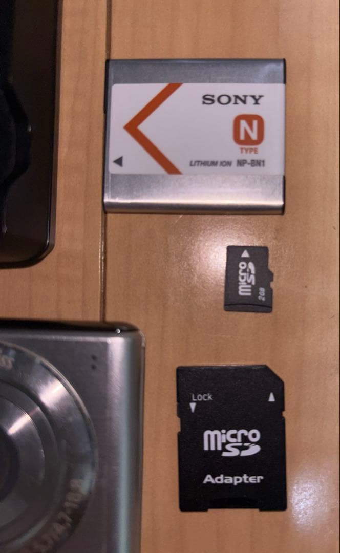 動作確認済　サイバーショットDSC-W530 デジカメ　2GBメモリ付