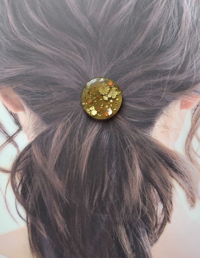 秋デザイン ゴールドフラワーラウンドレジンヘアゴム