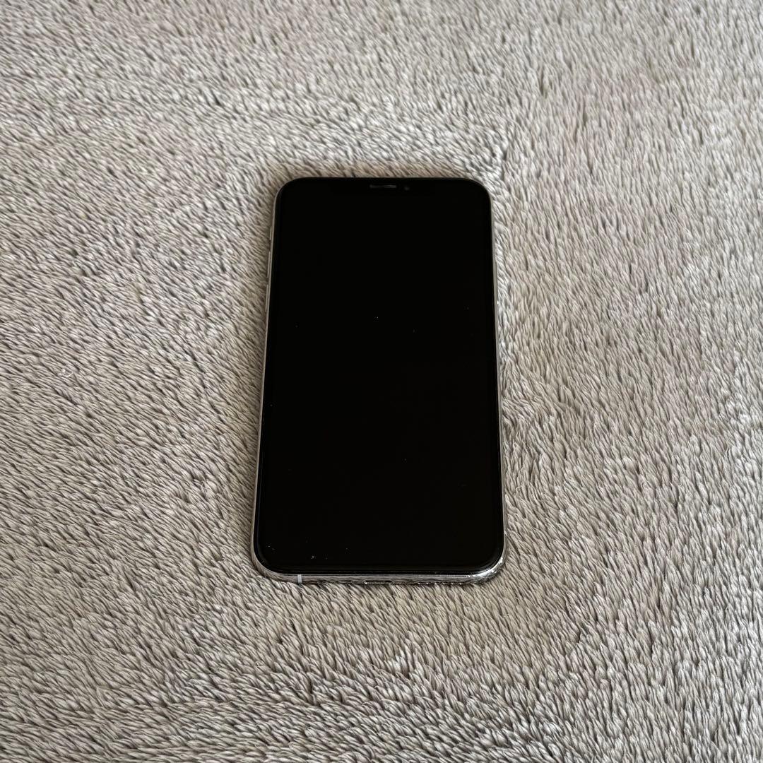 iPhone X【256GB】シルバー※背面ひび割れあり