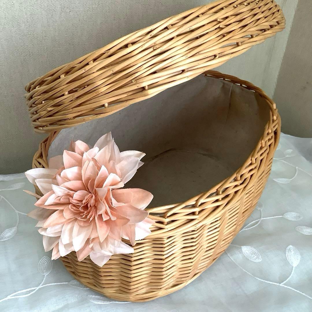 ラタン　オーバルバスケット　蓋付き・内布付き(40㎝x 28㎝xH21㎝)