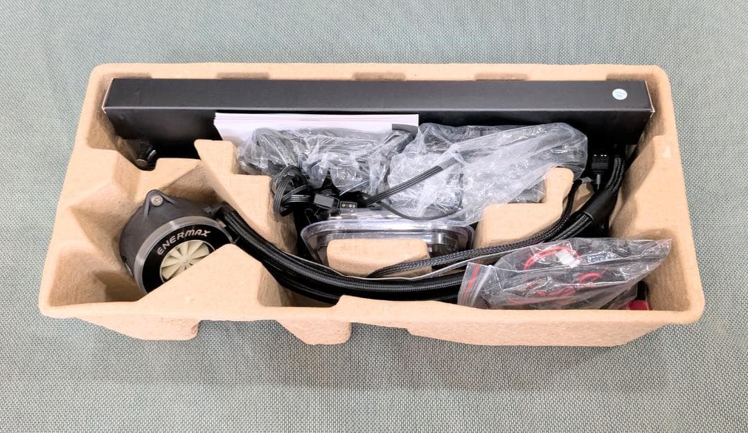 水冷 Enermax LIQ FUSION 360 CPUクーラー