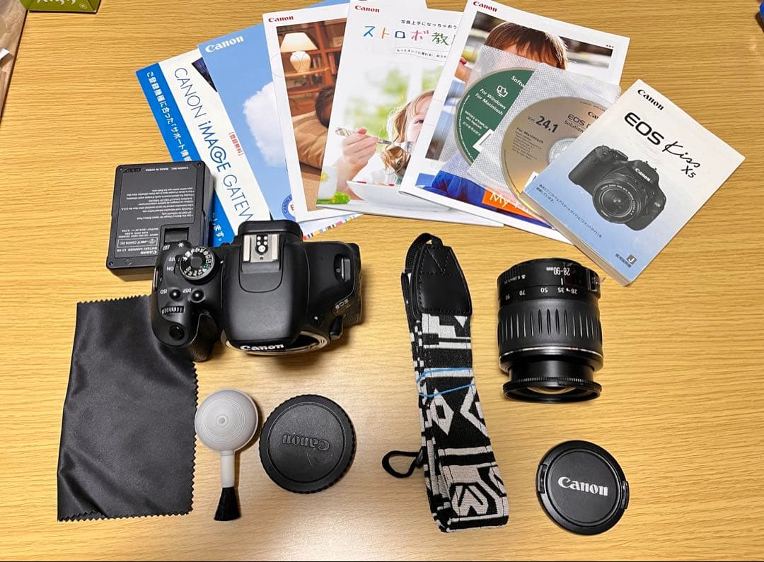 【かず】Canon EOS Kiss X 5 デジタル一眼レフカメラ