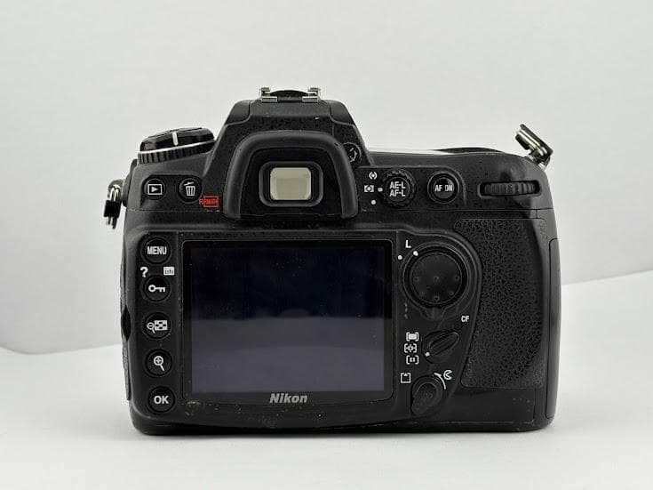 ★良品★ニコン NIKON D300 ボディ ★バッテリー、充電器付★