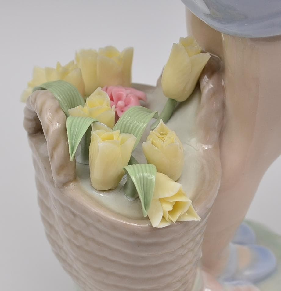 スカートいっぱいのお花　＃1284　★リヤドロ　スペイン　美品　ご成約済み