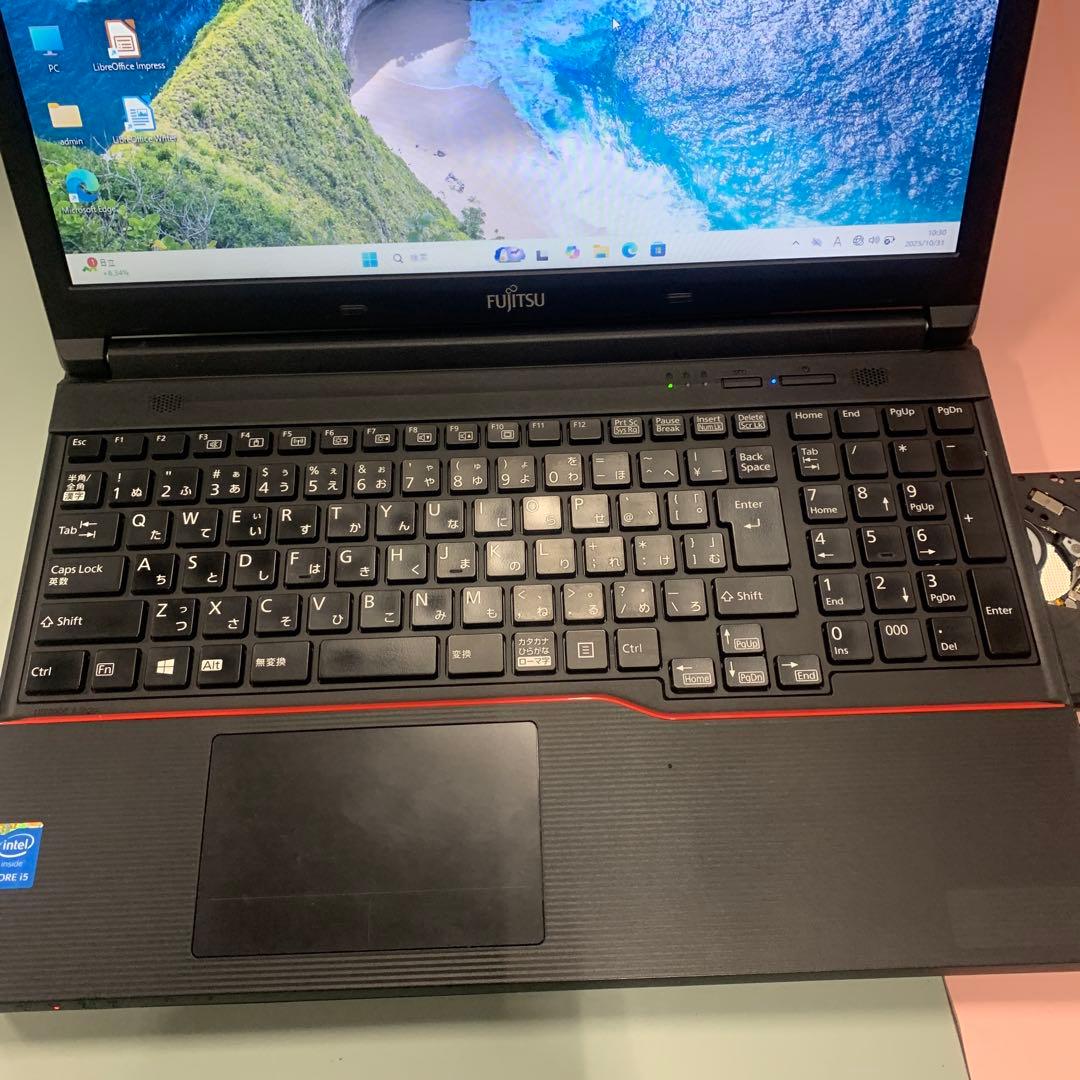 Windows11 ノートパソコン DVD付き　爆速SSD搭載 Core i5